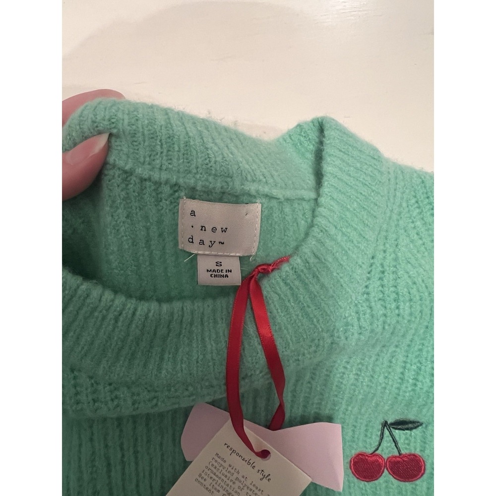 A New Day Womens Mint Green Ribbed Cherry Embroidered Crewneck Sweater Small NEW - Picture 4 of 6